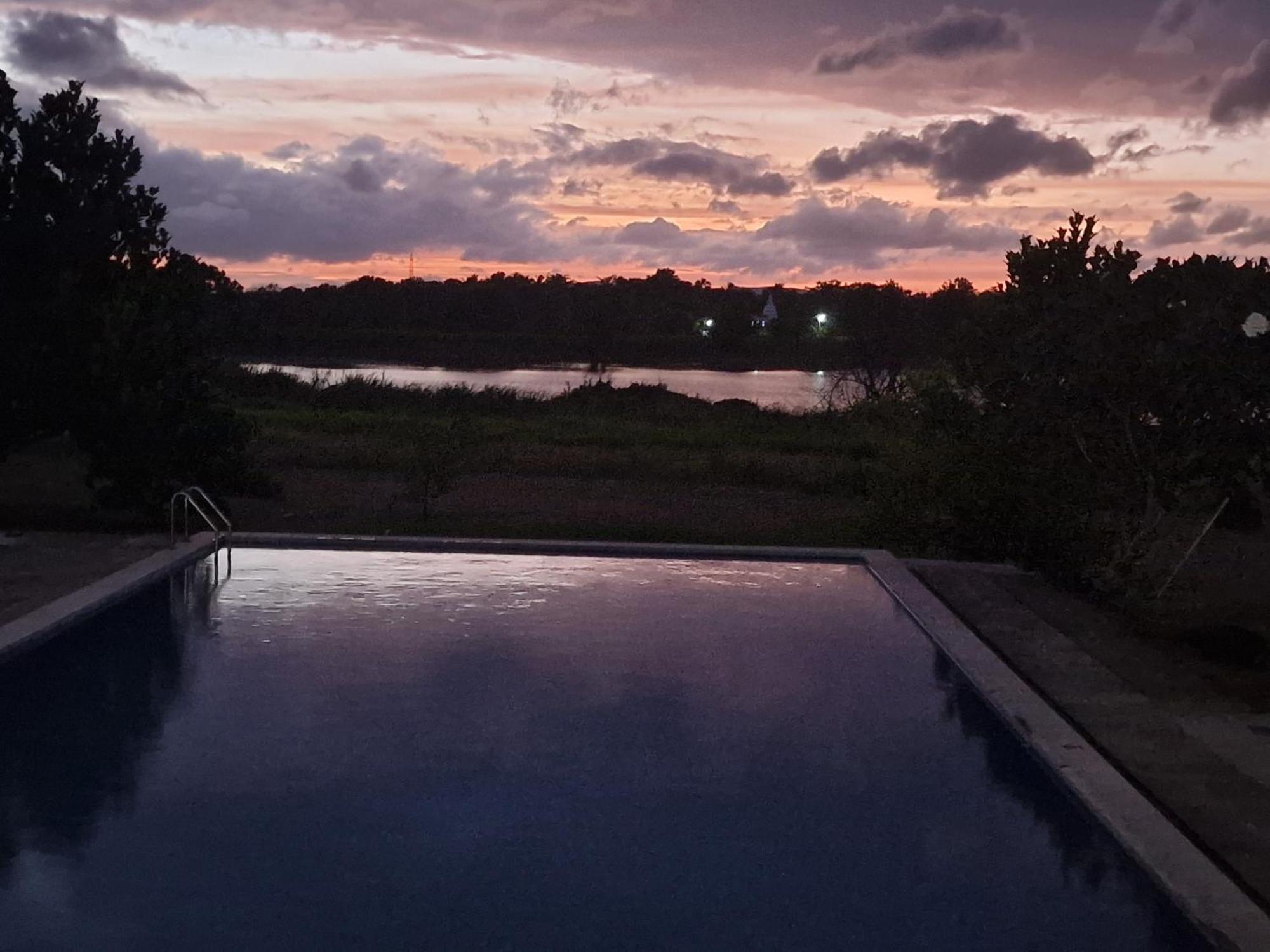 Birdwing Sigiriya Hotel Екстериор снимка