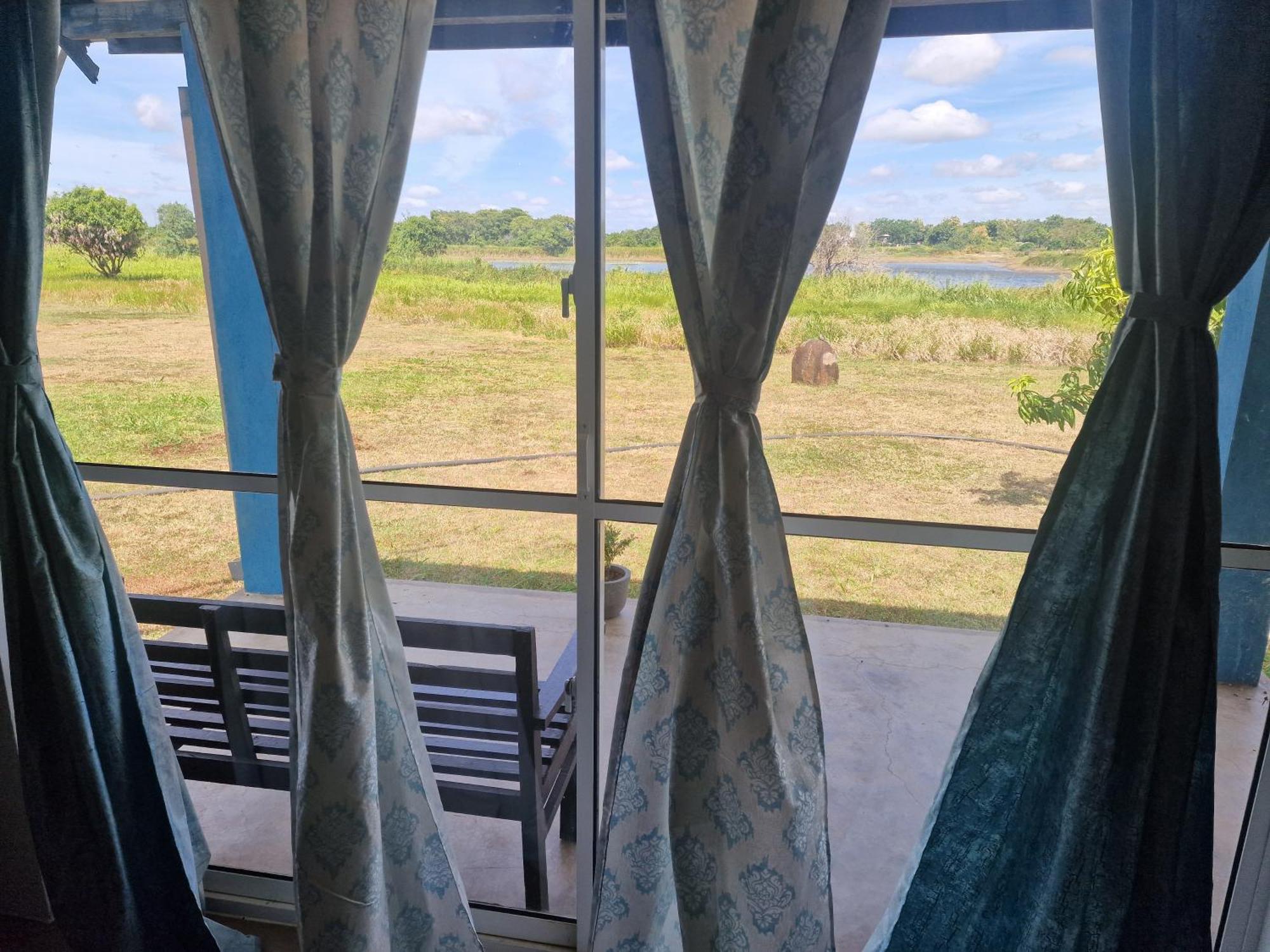 Birdwing Sigiriya Hotel Екстериор снимка